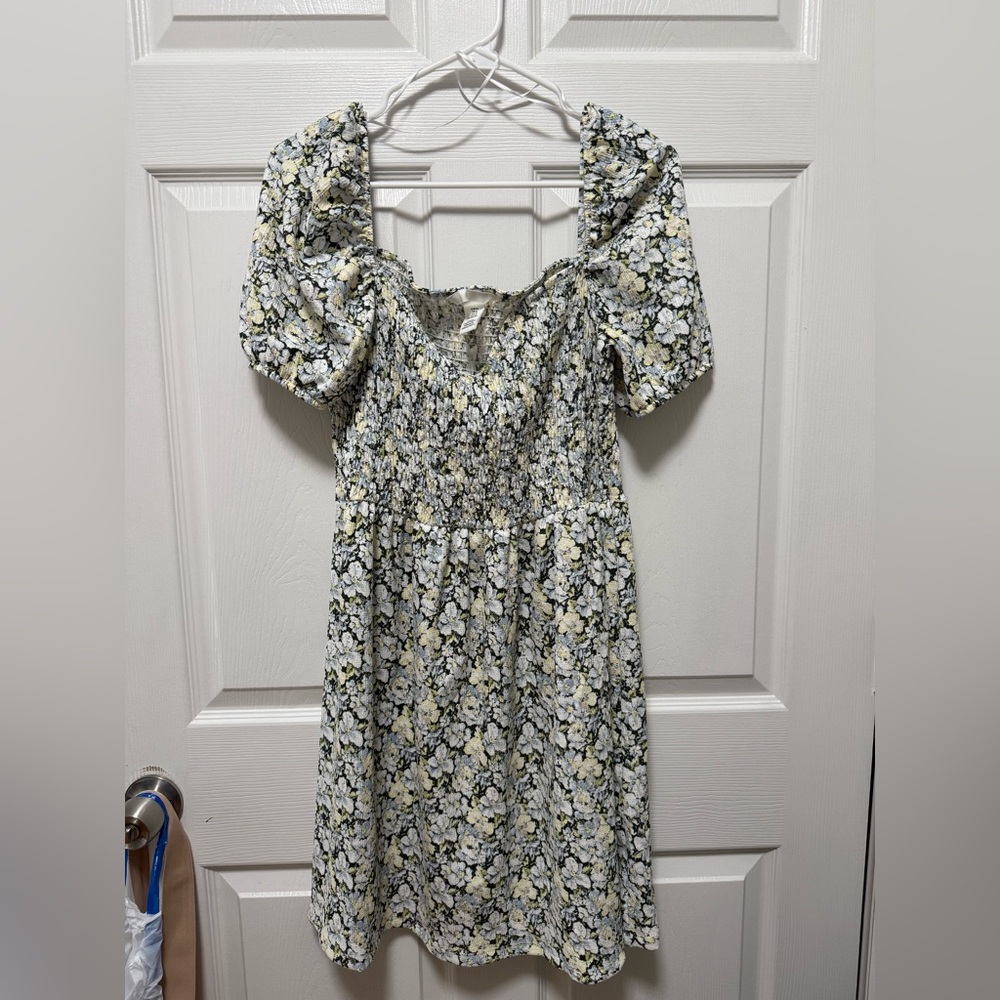 New Floral Puff Sleeve Dress